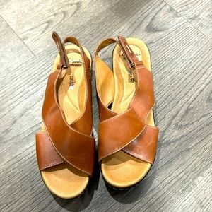 Clarks Leather Sandals size 8